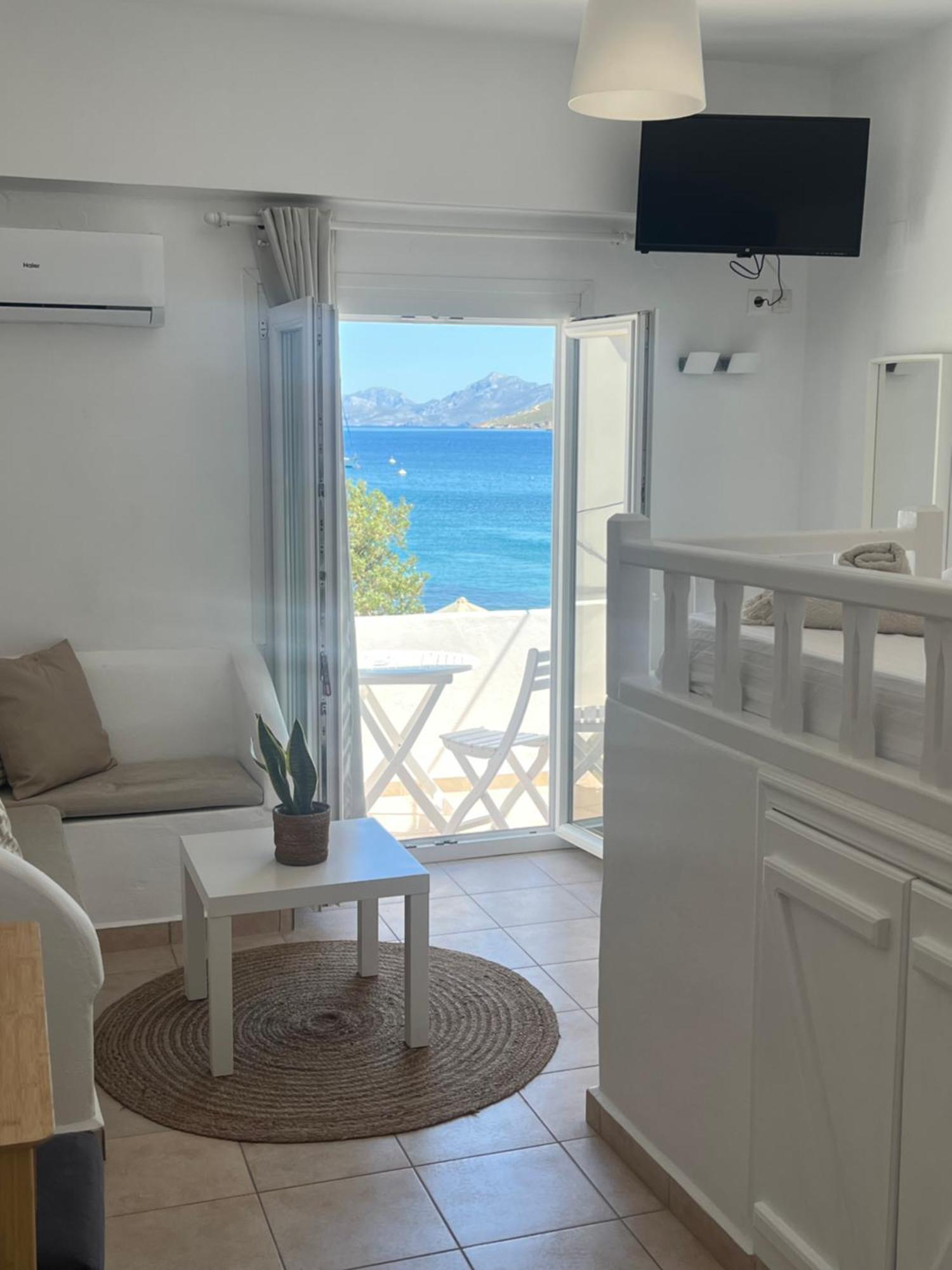 White Island Rooms Panteli Экстерьер фото